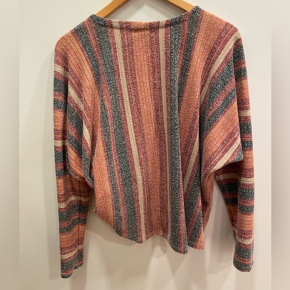 Fall Sweater size Medium - Picture 3 of 7